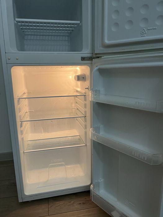 Срочно продам холодильник