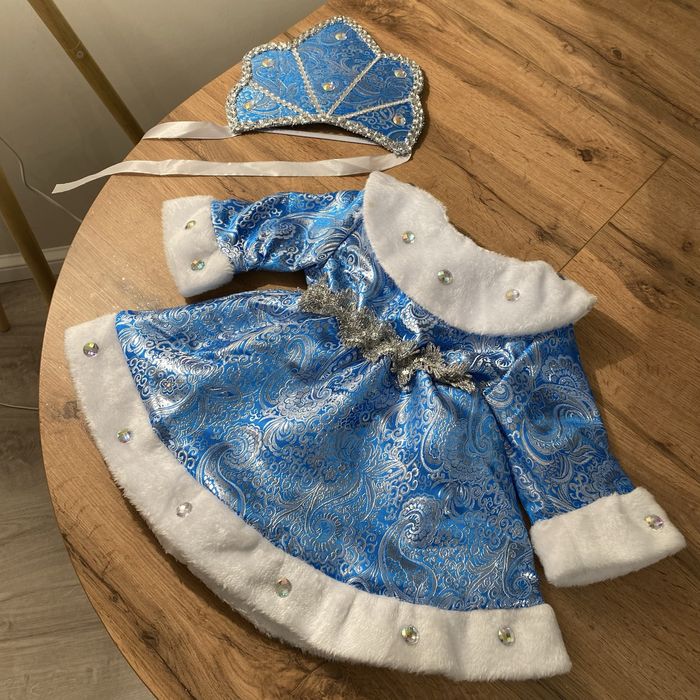 Для утренников  костюмы