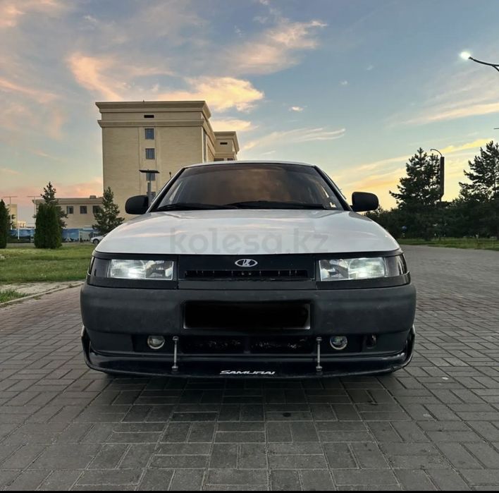 Автотранспорт Ваз 2110 LADA
