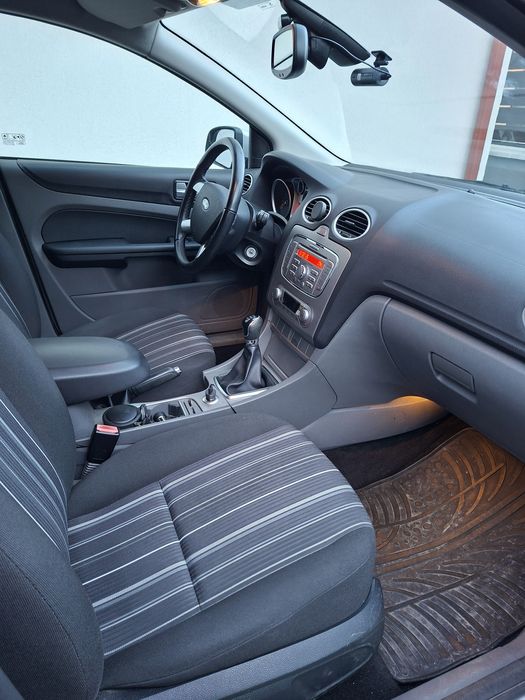 Ford Focus 1.6 benzina