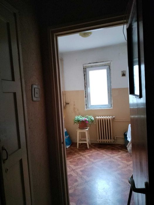 Apartament de vanzare, zona buna, pentru renovare