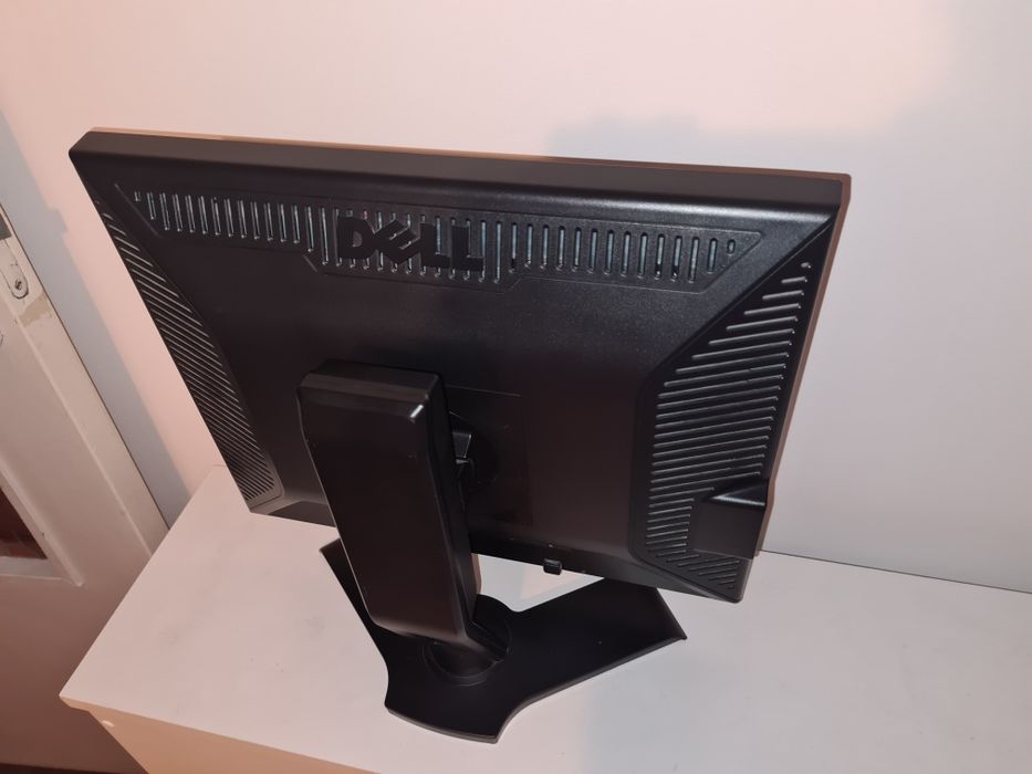 Monitor Dell 19"