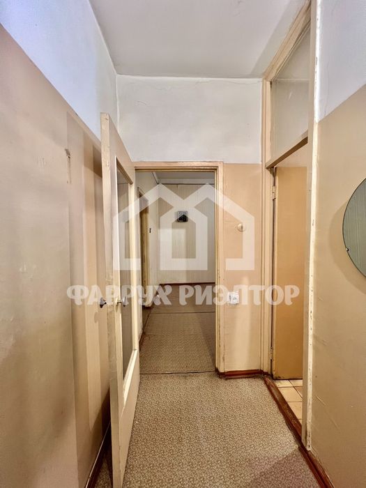 2/2/5 ташсельмаш 52м2