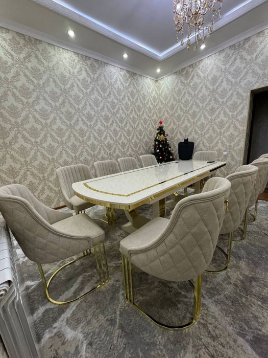 Стол 1*2,5 стуль 10 та