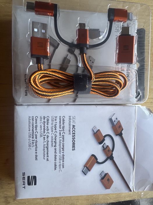 Cablu incarcare/incarcator seat cupra.