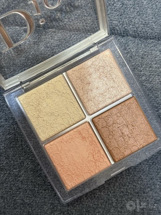 Палетка хайлайтеров от DIOR