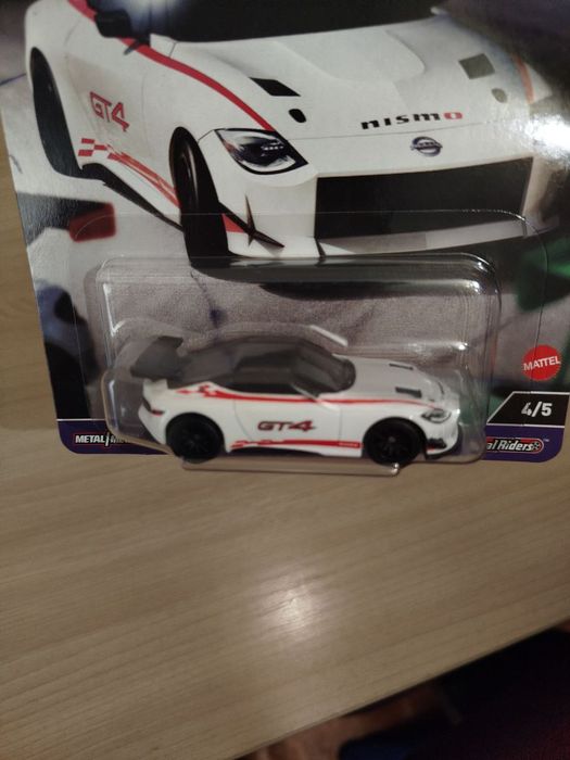 Hot wheels машинки