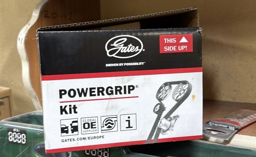 Продам грм ремень приора люкосвя комплект