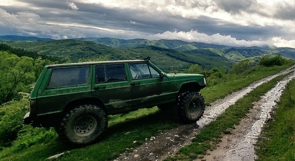 Vând proiect jeep Xj M57