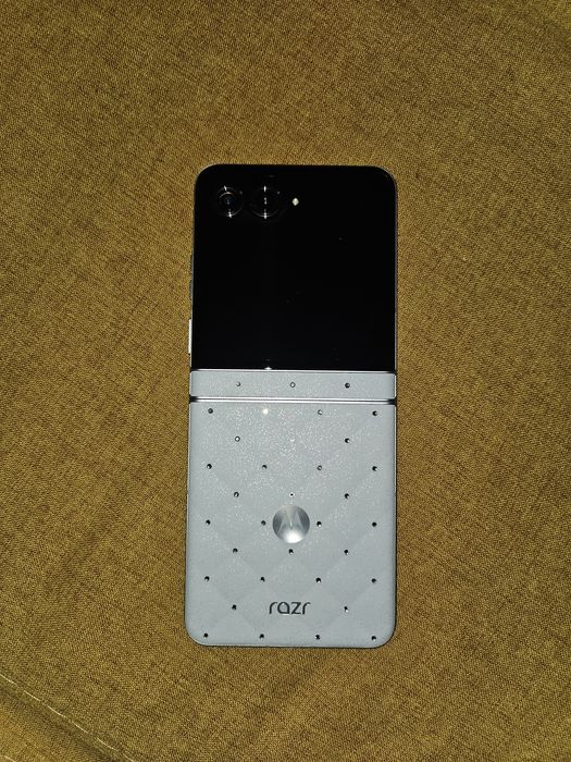 Motorola Razor 60 Swarovski