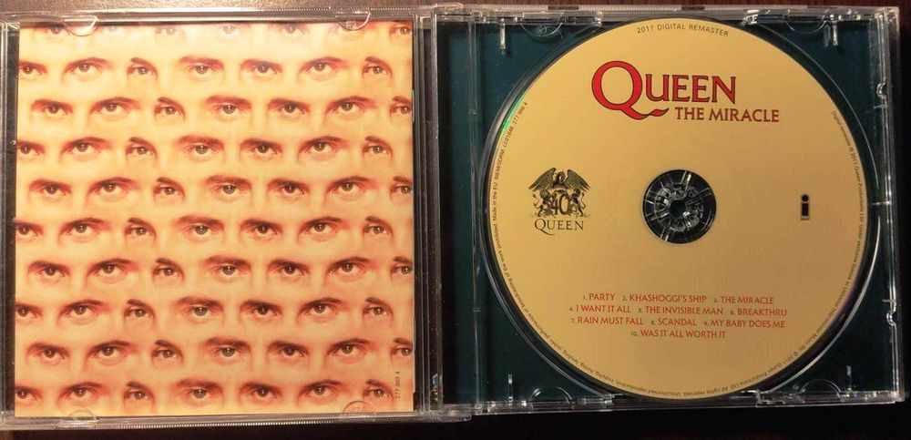 Vand CD-uri  originale cu  Queen