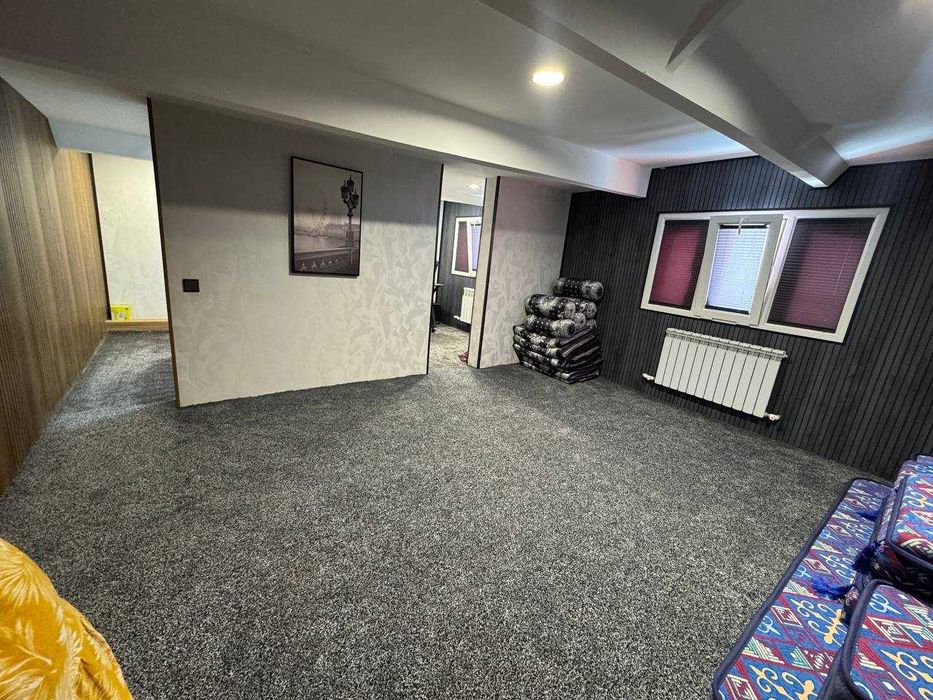 3xona+4xona qo'shilgan 79m2 kadastrda+12m2+35m2 bor Medgaradok