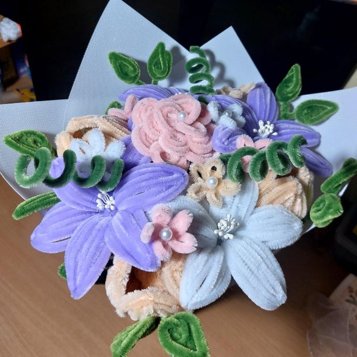 Букеты , пионы, лилии, розы , искусственные