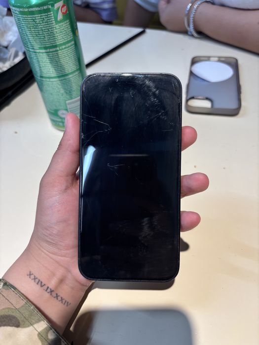 Обмен или продам Iphone 14 темно-синего цвета