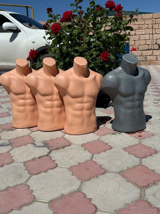 Продам манекены.