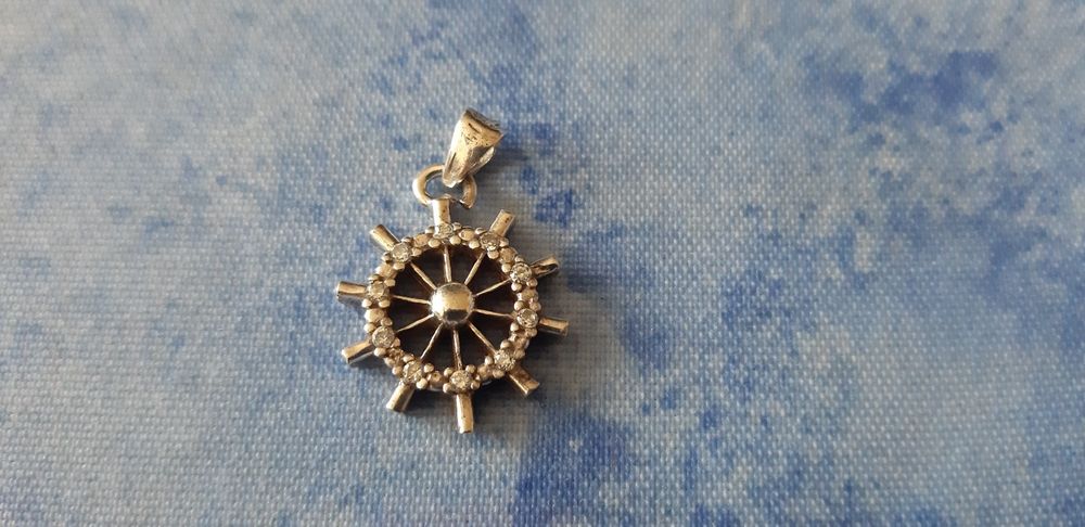 Сребърни висулки и висулки Swarovski със сребърно окачване