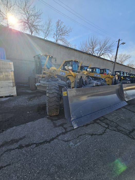 Грейдер ХСМЖ 180талик