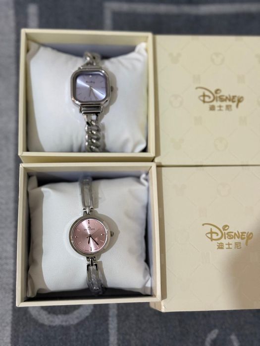 Женские часы Disney
