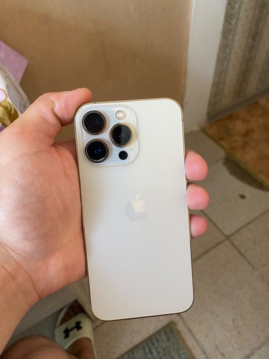 iphone……..13 PRO