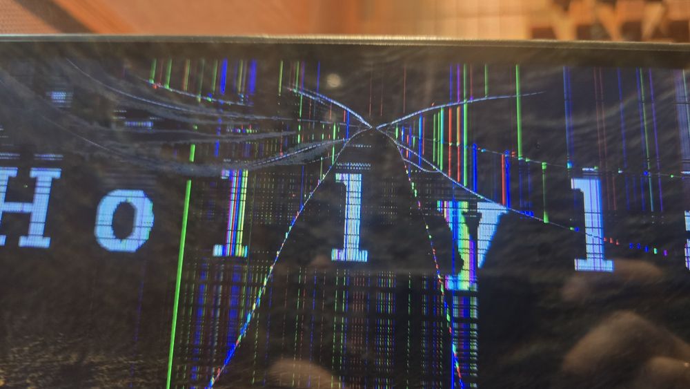 Продам на запчасти Hisense 75a6k