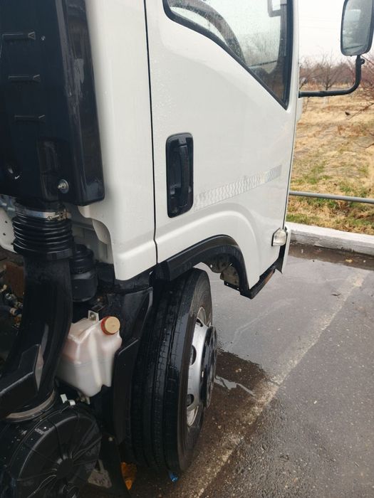 Isuzu sotiladi zavodskoy 100%