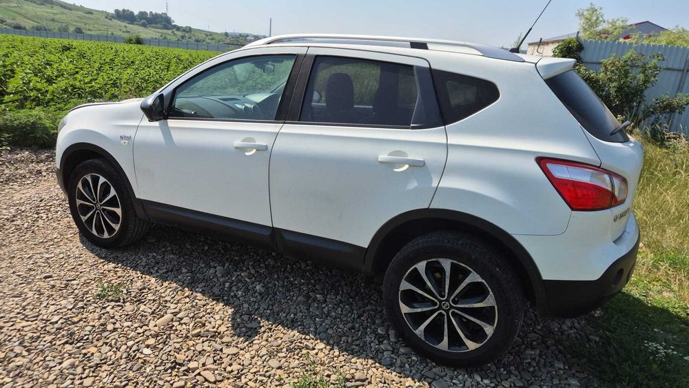 Dezmembrez / Dezmembrari / Piese / Nissan Qashqai Facelift 1.5 1.6 2.0