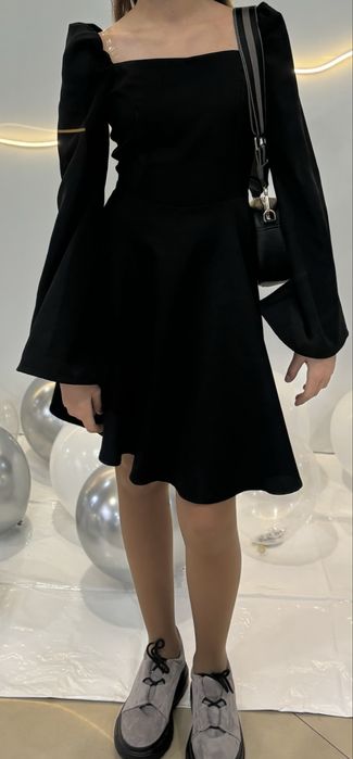 Продаю платья нарядные на девочку