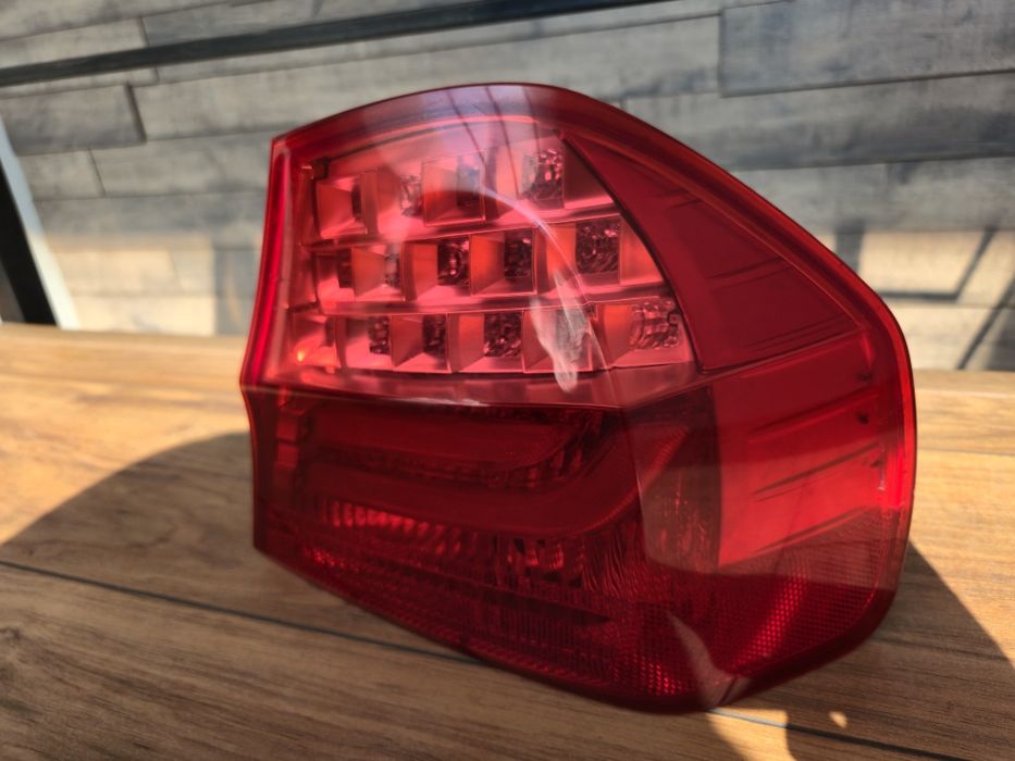 БМВ е90 фейслифт стопове комплект