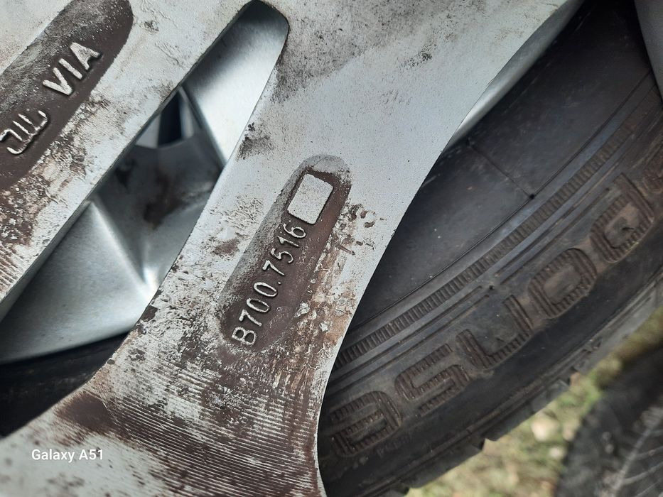 Ляти джанти с гуми. Мерцедес 5×112,16цола