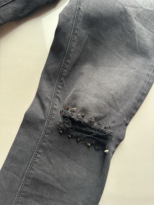 Pantaloni de blug negrii cu tinte