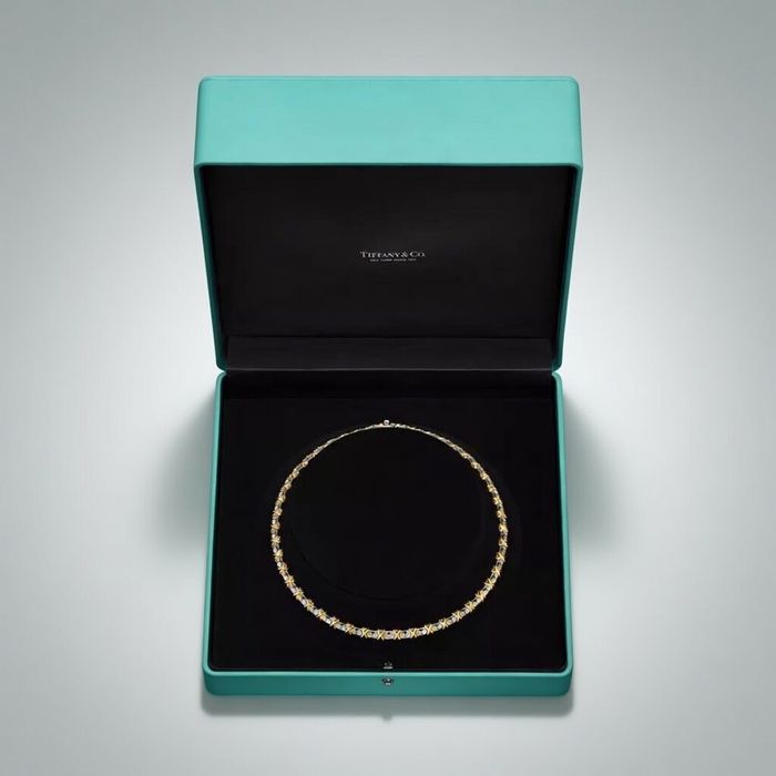 Колье Tiffany «Шестнадцать камней»