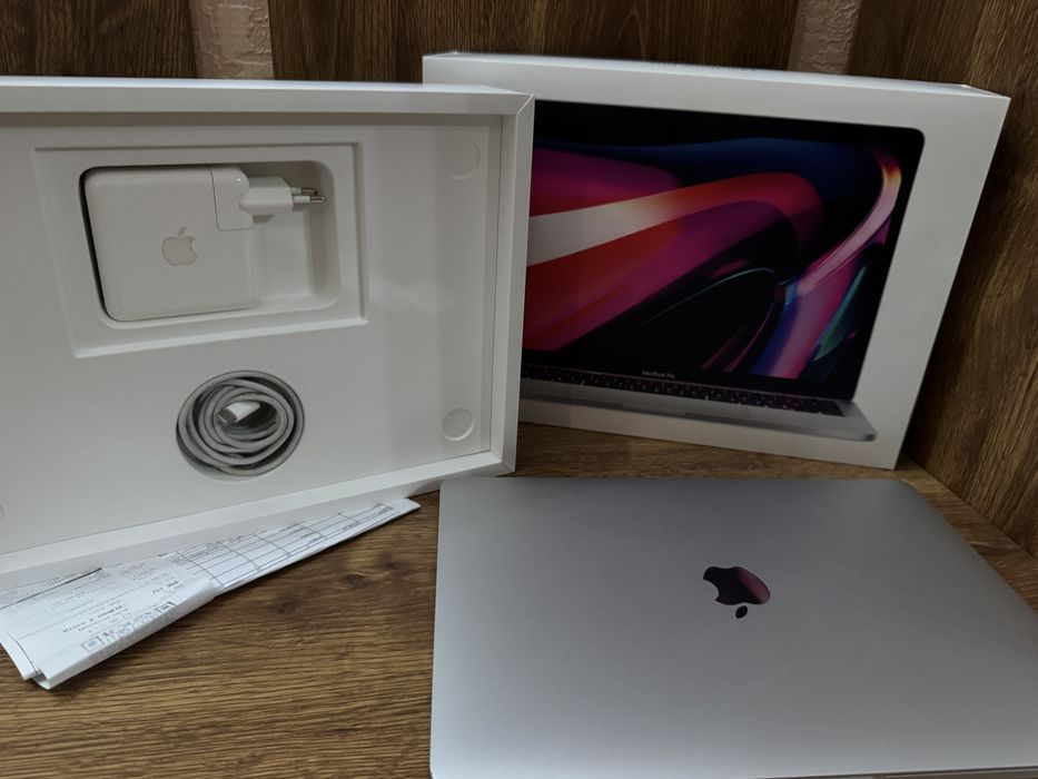 Macbook pro 2020 m1 256gb