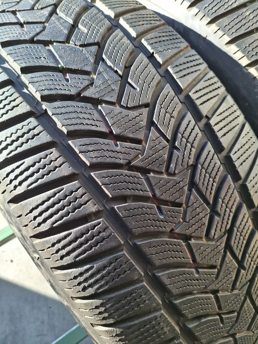 2 Anvelope de iarnă  235 55 r19 Dunlop