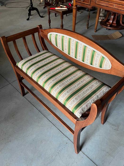 Bancuta clasica pentru hol!