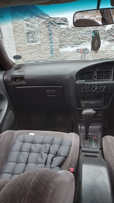 Продам машину Тойота Виста