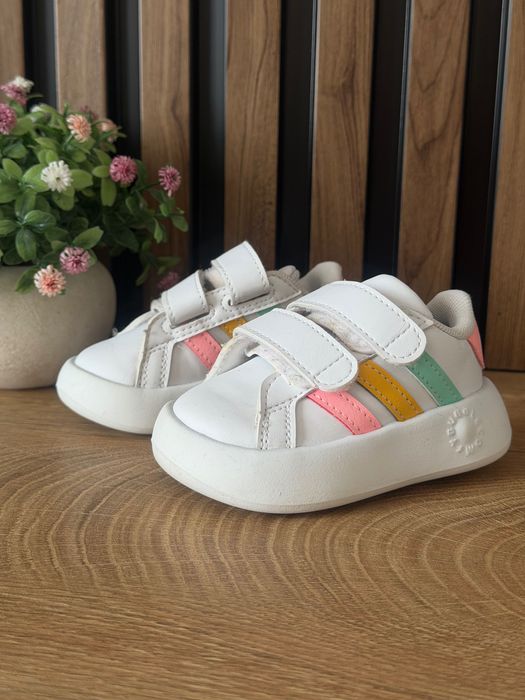 Детски обувки Adidas Grand Court 2.0