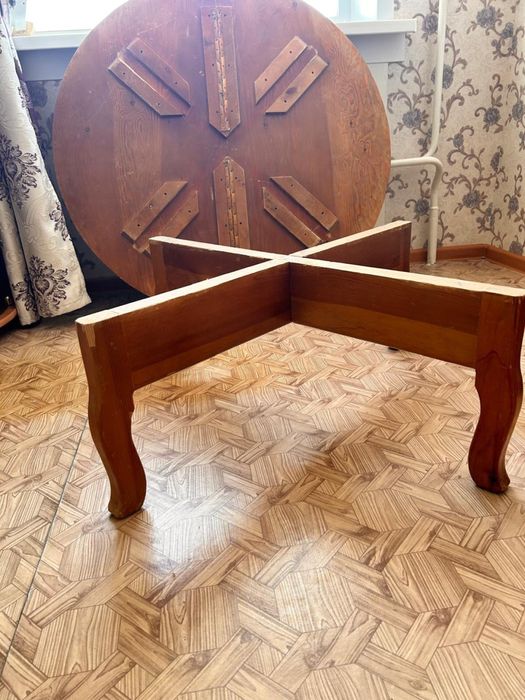 Стол круглый , сборный, трансформер