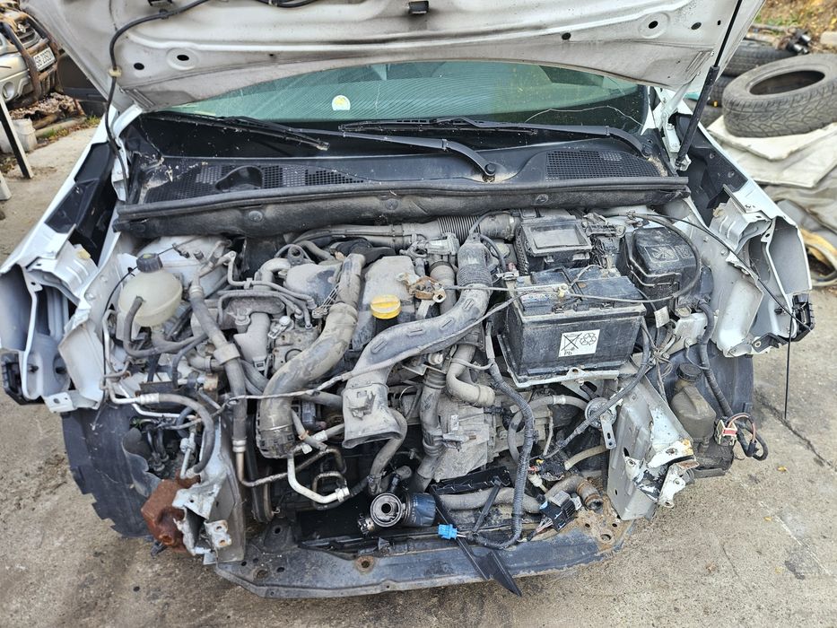 Vand intreg Pentru piese de schimb dacia dokker avariat fața spate