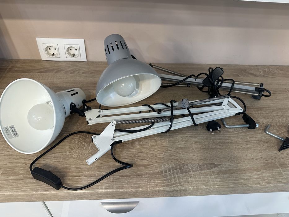 Lampa prntru iluminat masa manichiura sau  cosmetica