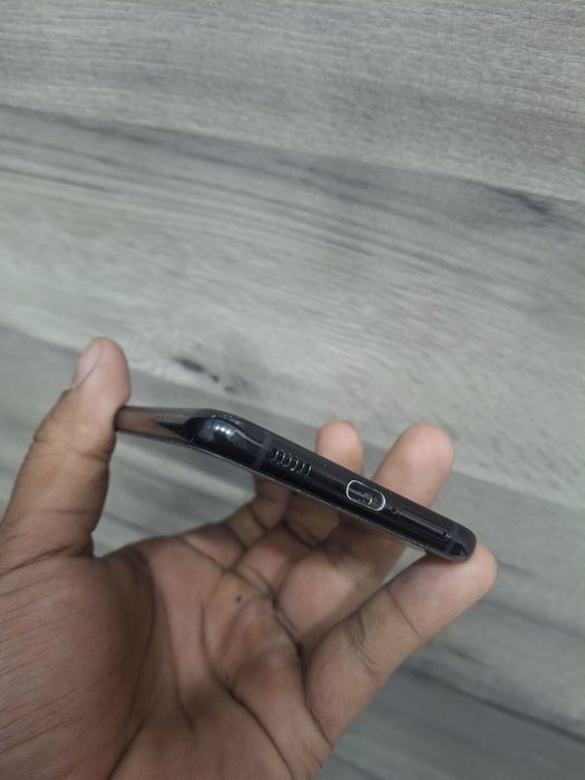 Samsung S21+  8/128gb