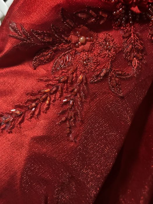 Красивое вечернее платье