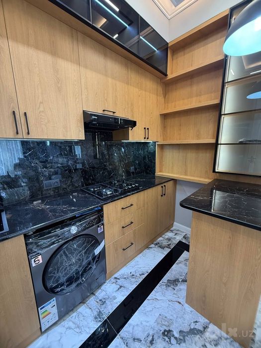 Сдается   2/2/9 45 m² ориентир Поворот гостиница Константин