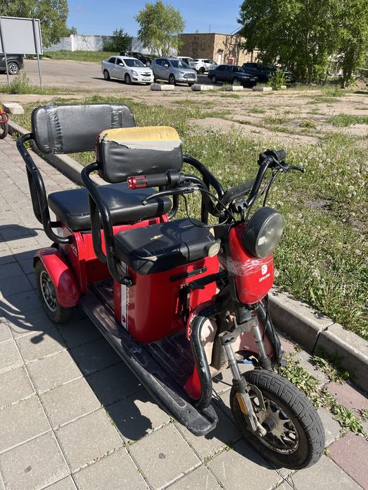Продам рикшу и 2 машинки за 80000