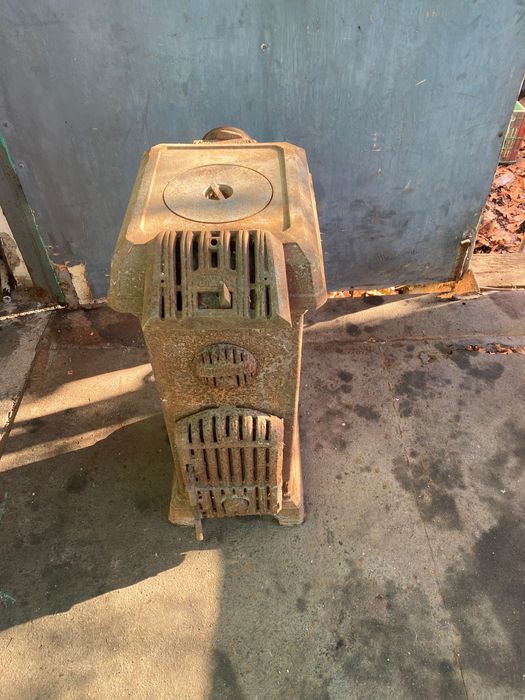 Чугунена печка за дърва металургия