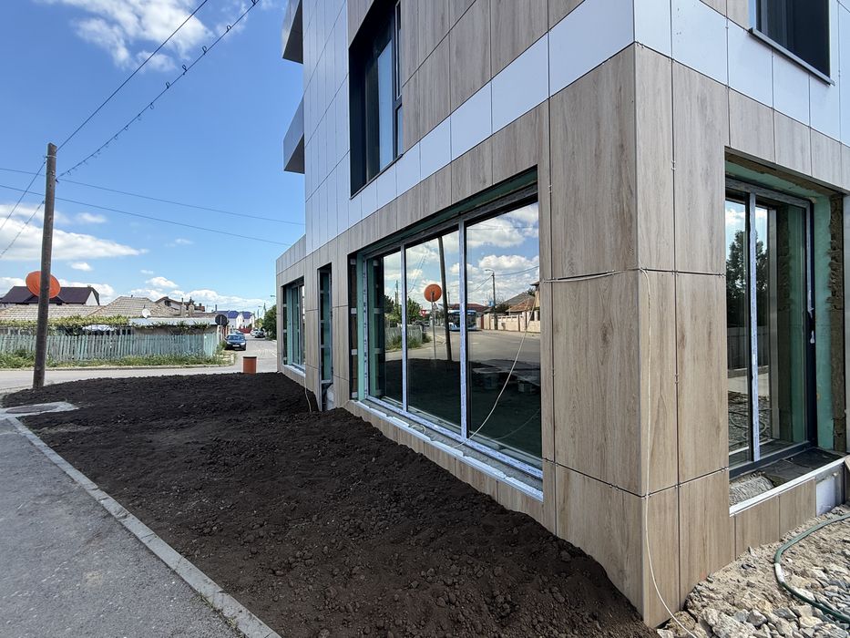 Spatiu comercial De Vanzare