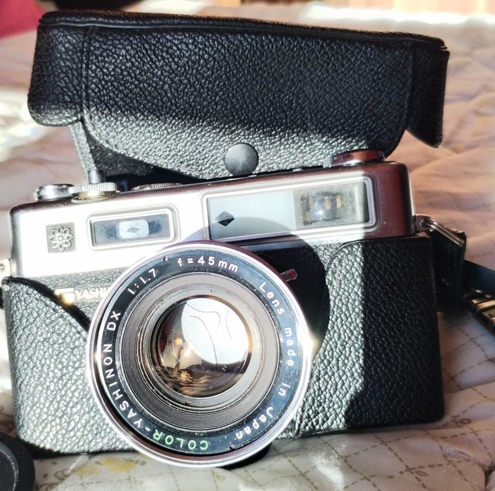 Aparat foto Yashica Electro 35 +Bliț