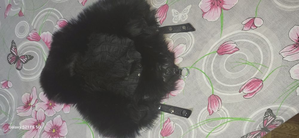 Шапку Кожа пуховик