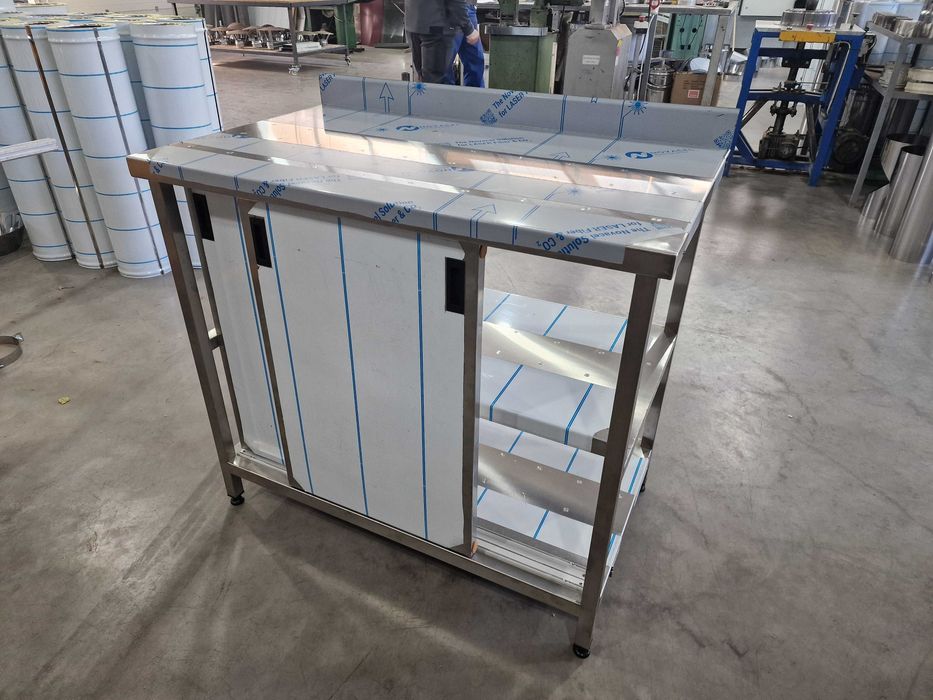 Masa inox HORECA. Producator mobilier si hote inox.