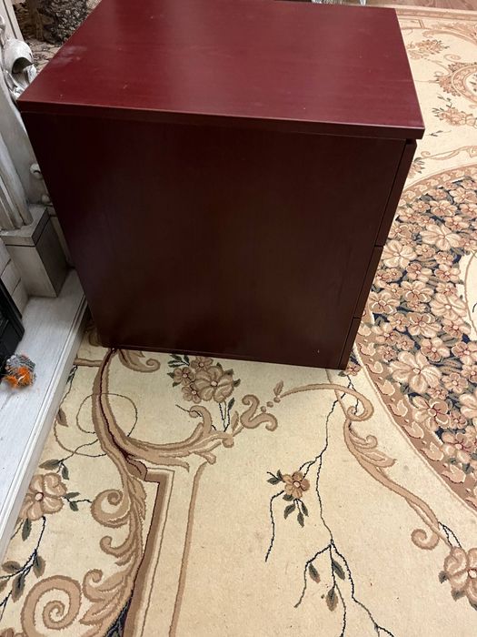 Продается 2 прикроватный тумбы