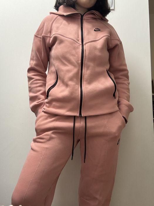Nike Tech Fleece